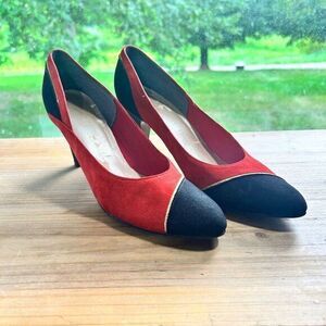 Vintage Shelby Comfort Red & Black Genuine Suede Sz 8.5 Heels color block kitten